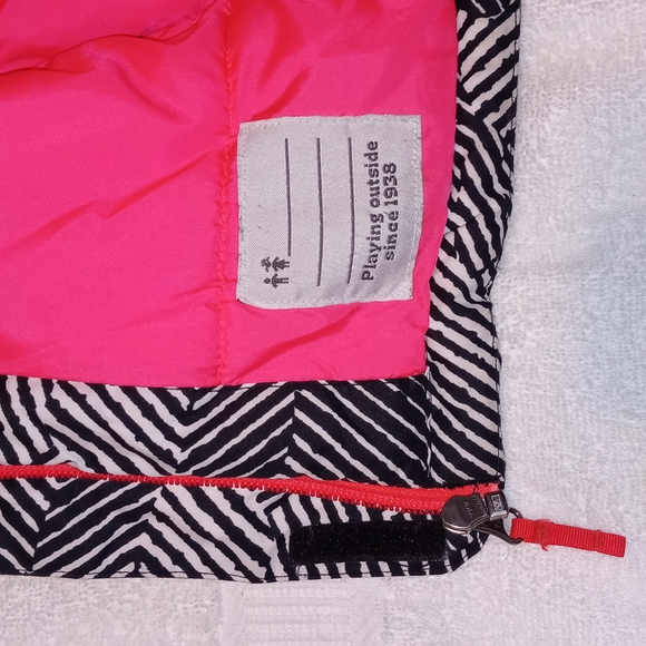 Columbia | Girls Zebra Print Puffer Jacket Size XXS 4-5 Black & Hot Pink - Picture 11 of 16
